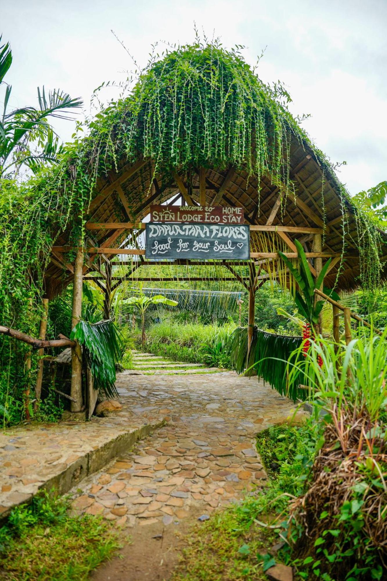 Sten Lodge Labuan Bajo Dış mekan fotoğraf